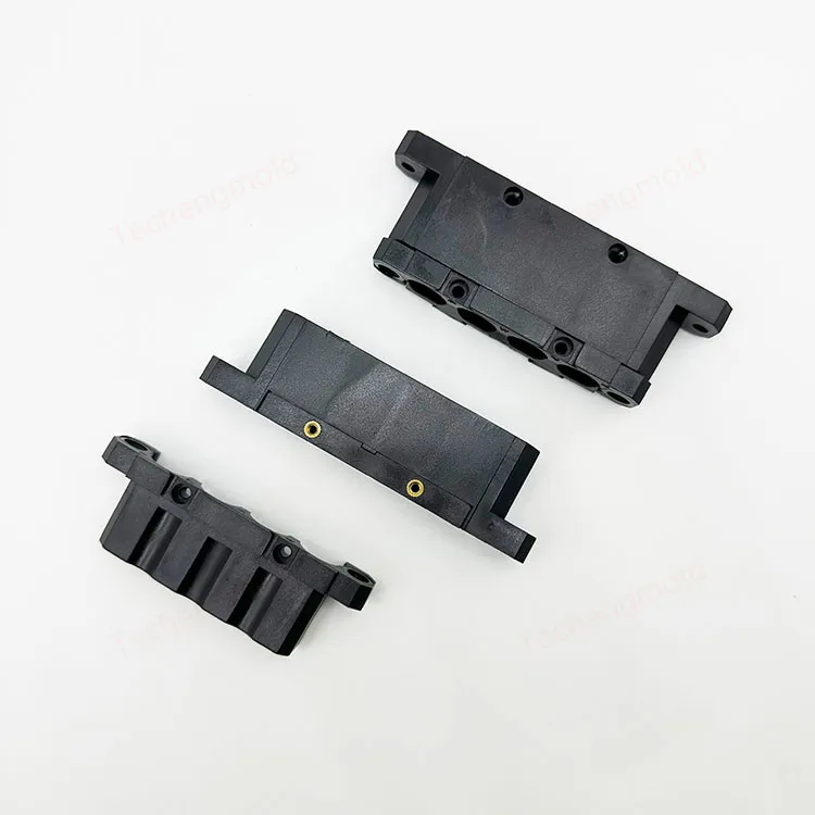 特诚科技精密工程塑料注塑件实拍